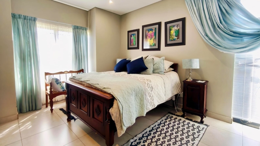 3 Bedroom Property for Sale in Van Der Hoff Park North West